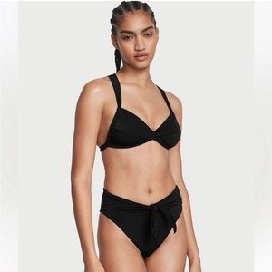 Victoria's Secret Black Twist Bralette Bikini Swim Top 26654924 Size Small NWT